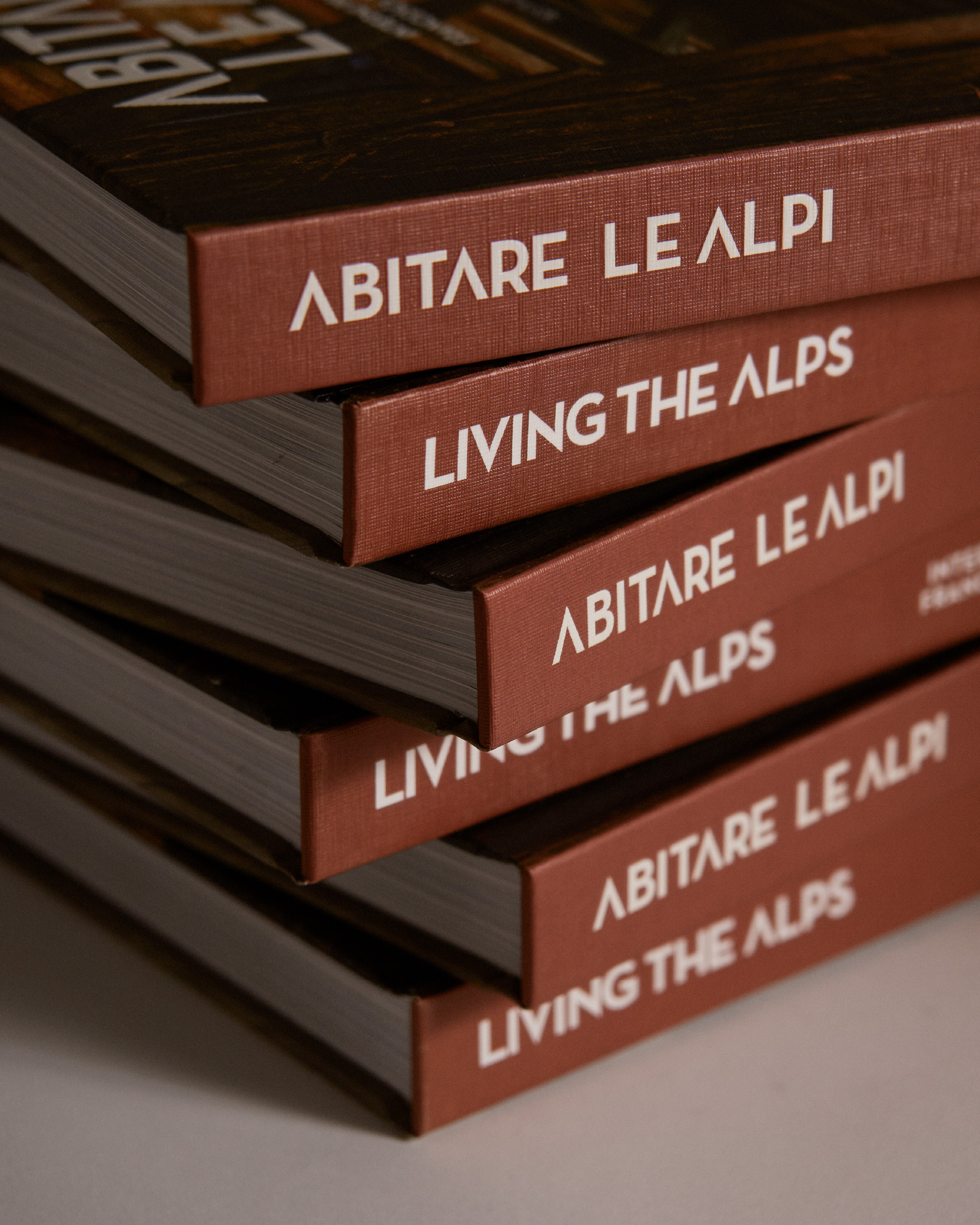 Francesca Neri Antonello - Living<br>the Alps
